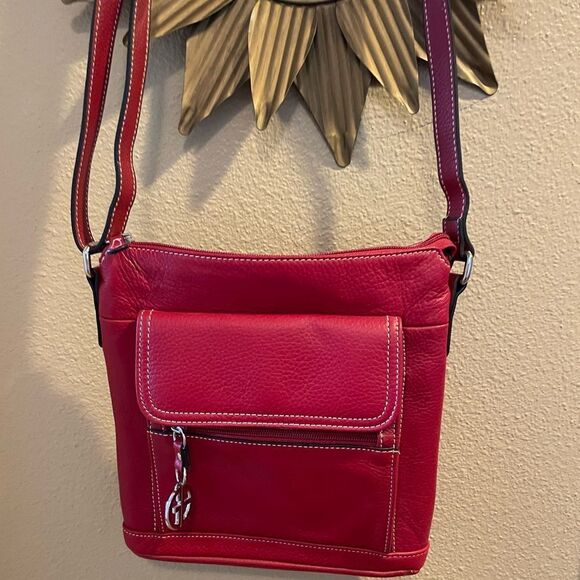 Giani Bernini Red Leather Crossbody Women’s Purse - Picture 2 of 13